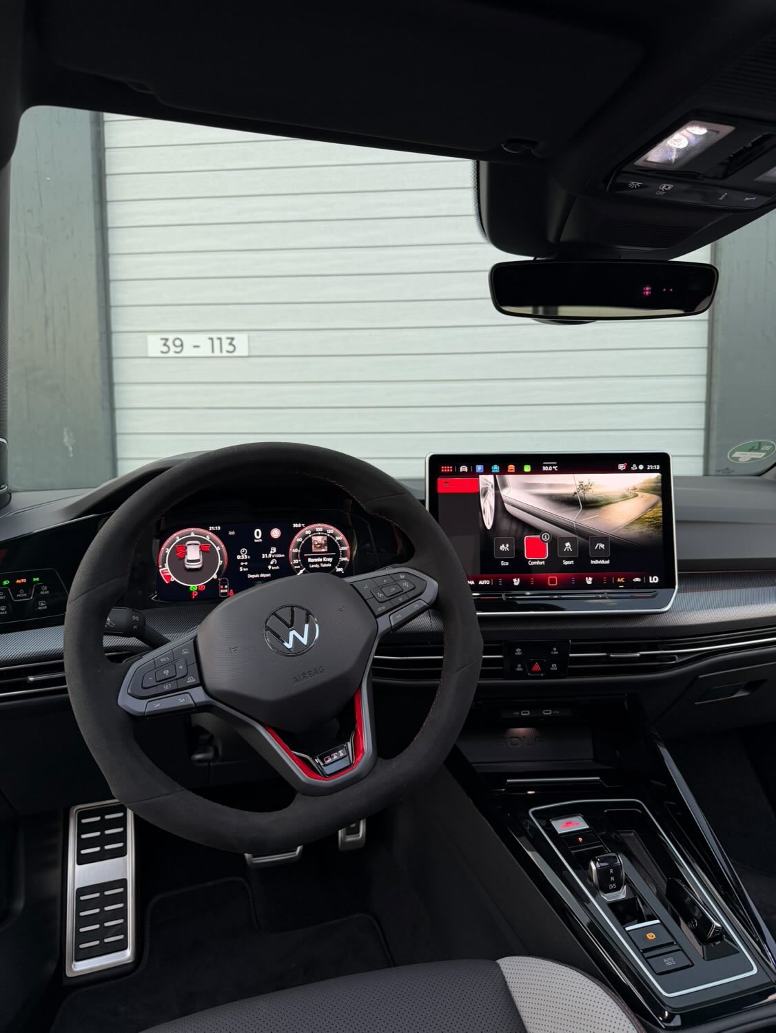 VW Golf GTI Clubsport — interior